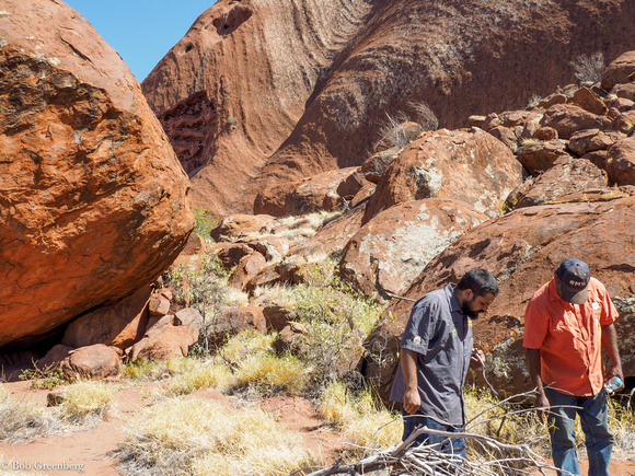Uluru Aboriginal Guides